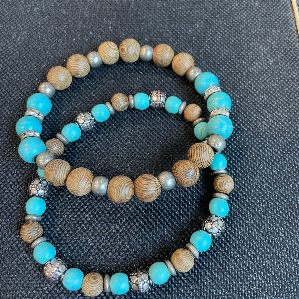 Set of 3 Bracelets - Picture 3 of 7